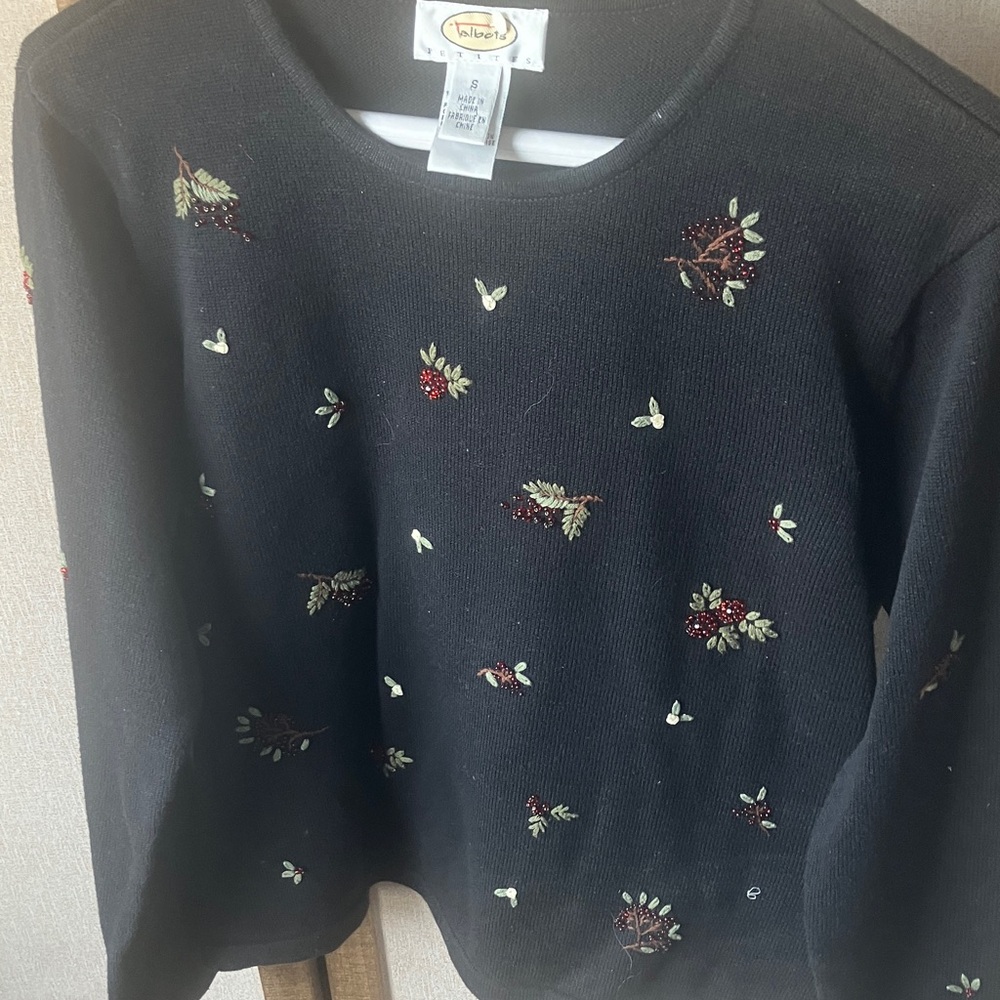 FINAL MARKDOWN Talbots Black Knit festive Top petite small
